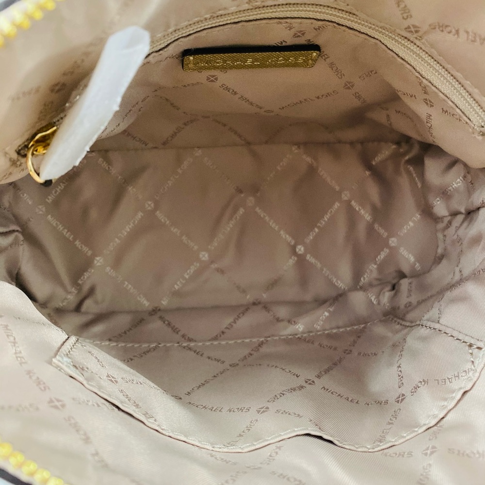 Michael Kors Cindy Large Dome Crossbody - Picture 7 of 13